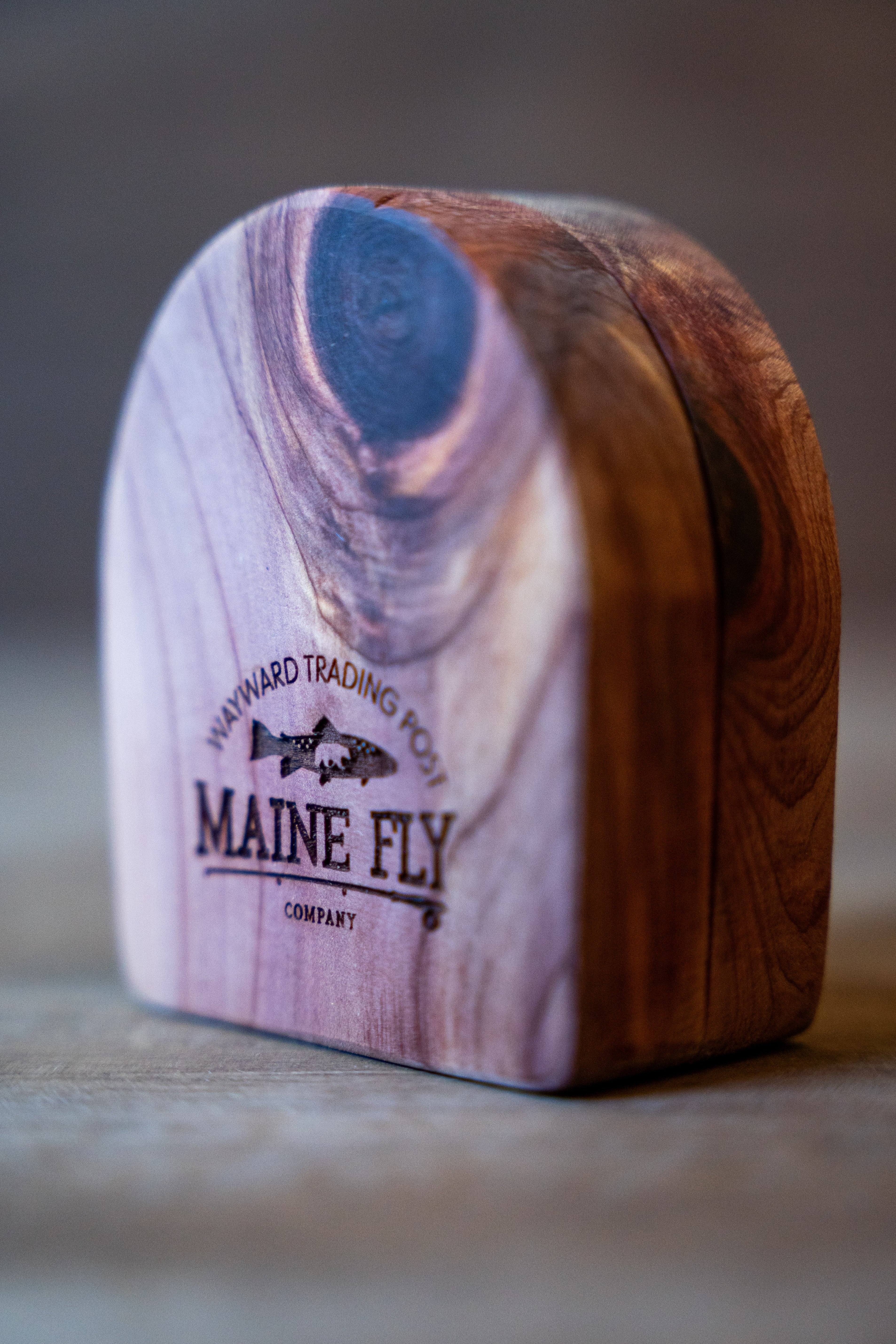 Hand Crafter "Puck" Wooden Fly Box - Maine Fly Company